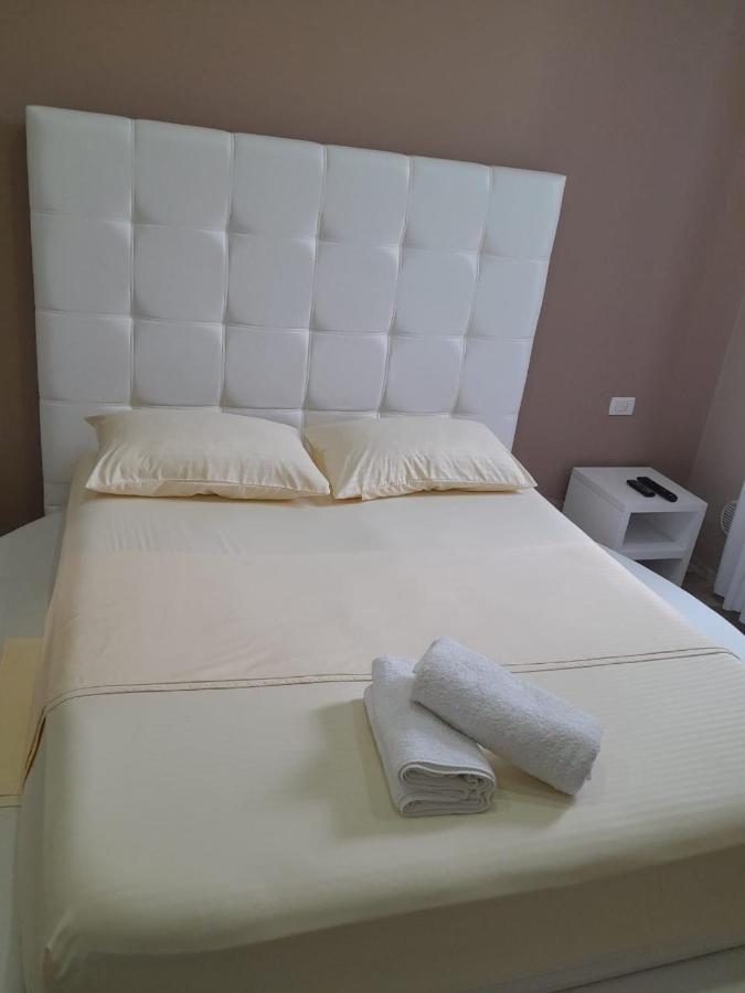 Shkoder Hotel Temali Ngoại thất bức ảnh